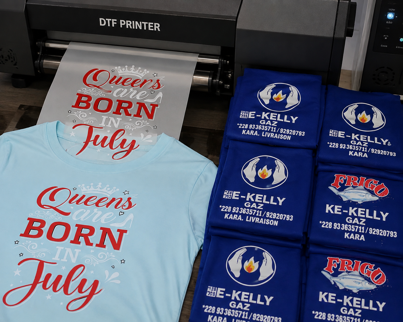 Impression DTF de t-shirts personnalisés dans l'atelier AKOYA Services